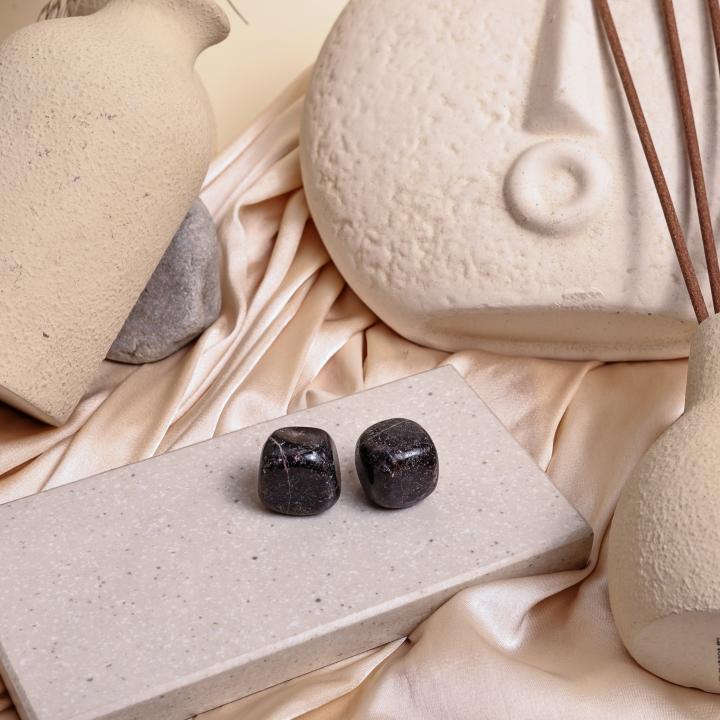 Garnet Tumble | Passion & Vitality