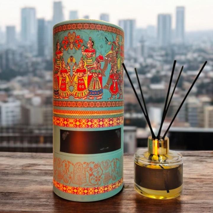 Gardenia Reed Diffuser Set | Beauty & Serenity