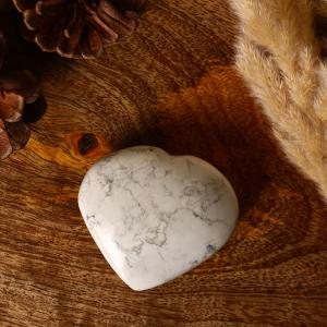 Howlite Heart | Calmness & Awareness